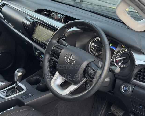 Toyota Hilux Revo Double Cab Deisel 2.4 AWD 2021 Black