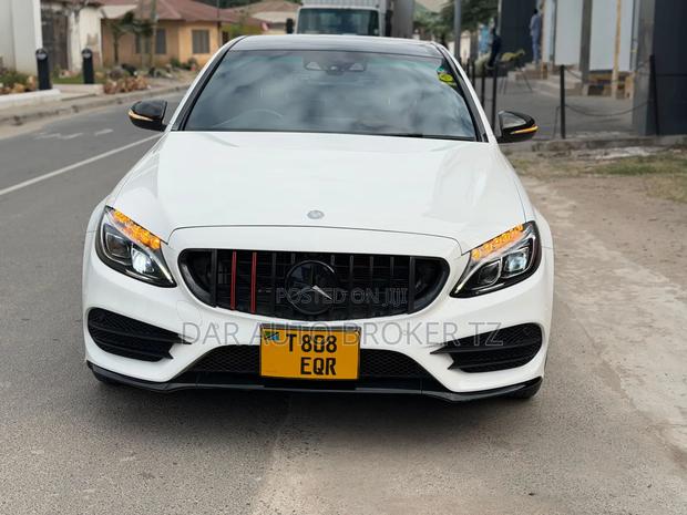 Mercedes-Benz C200 2015 White