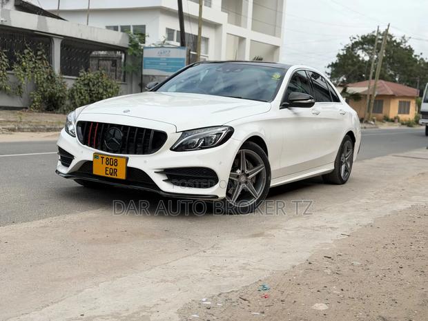 Mercedes-Benz C200 2015 White