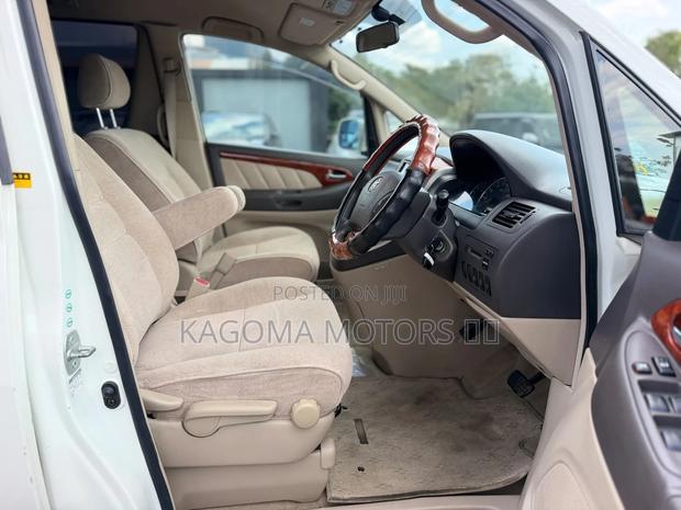 Toyota Alphard 2005 White