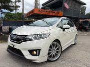 Honda Fit 2015 White for sale