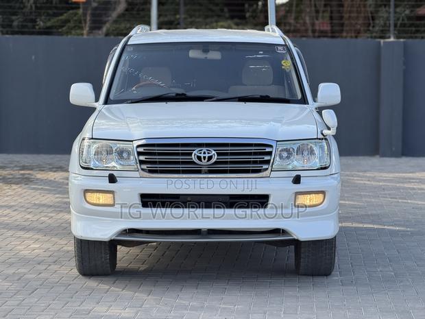 Toyota Land Cruiser 100 4.7 Executive 2007 White