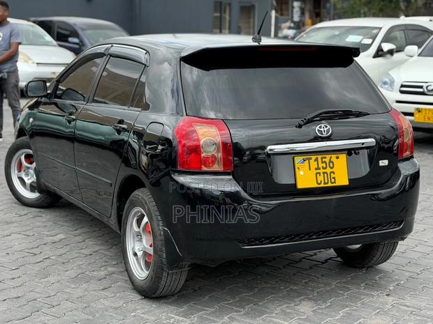 Toyota Corolla RunX 2005 Black