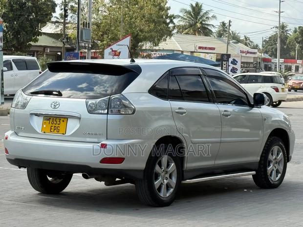 Toyota Harrier 2008 Silver