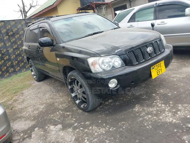 Toyota Kluger 2004 Black