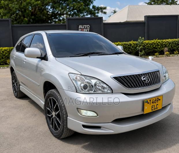Toyota Harrier 2.4 2006 Black