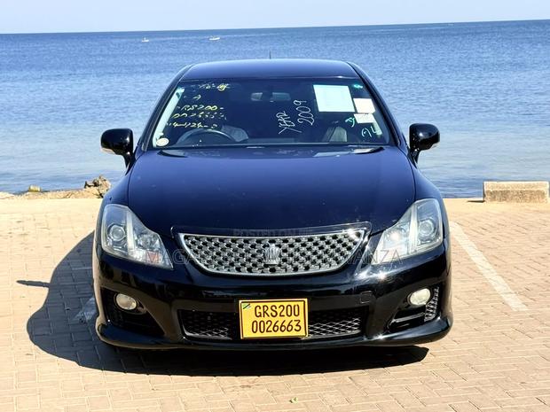 Toyota Crown 2009 Black