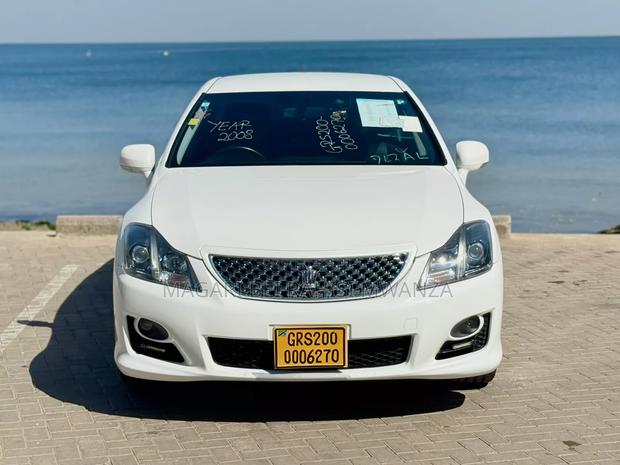 Toyota Crown 2008 White