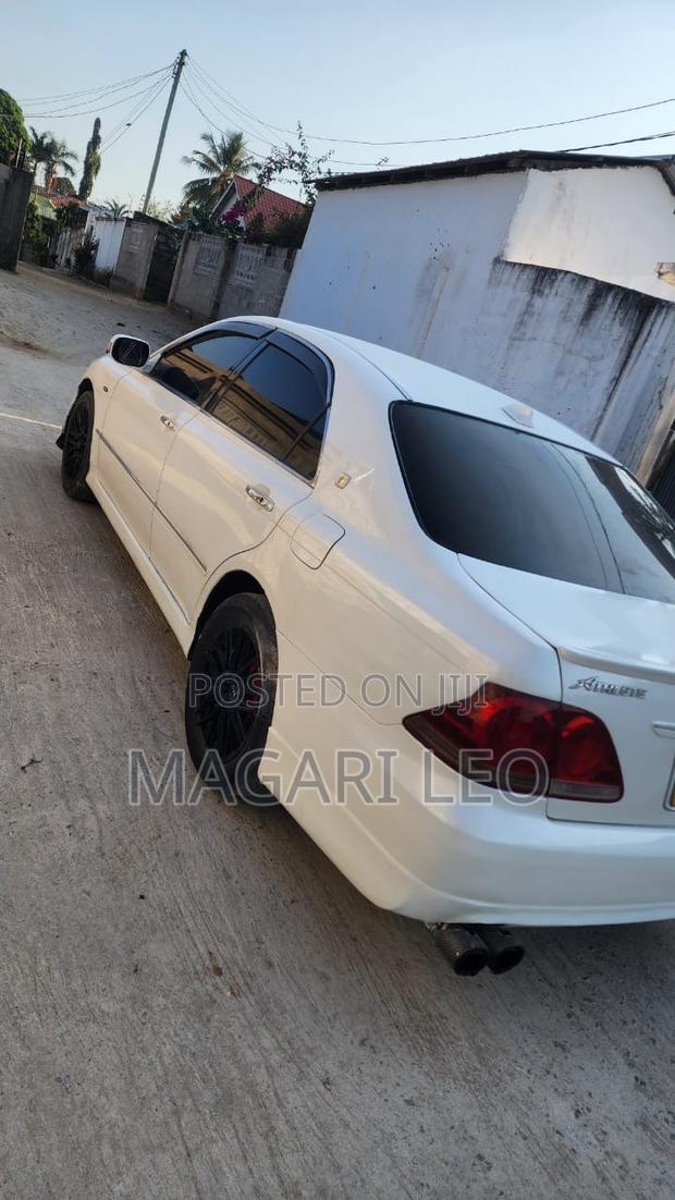 Toyota Crown 2006 Pearl