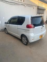 Toyota Porte 2005 White for sale