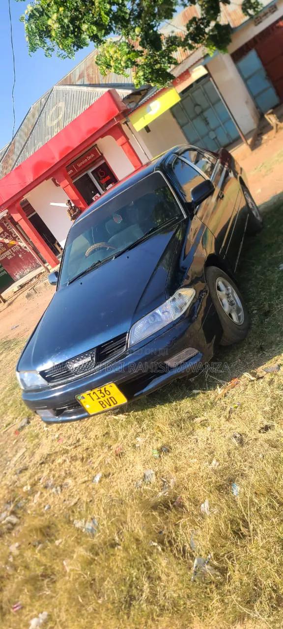 Toyota Carina 2000 Black
