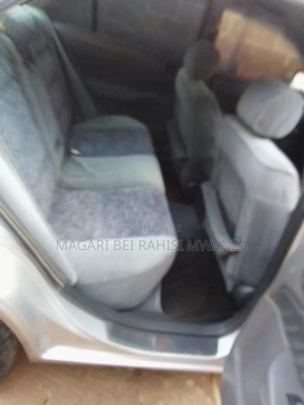 Toyota Carina 2000 Black