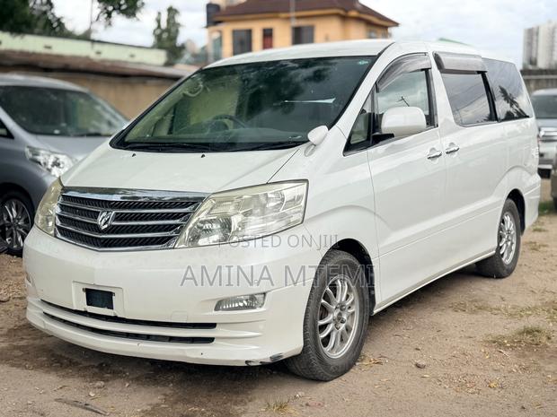 Toyota Alphard 2.4 Petrol AWD 2005 White