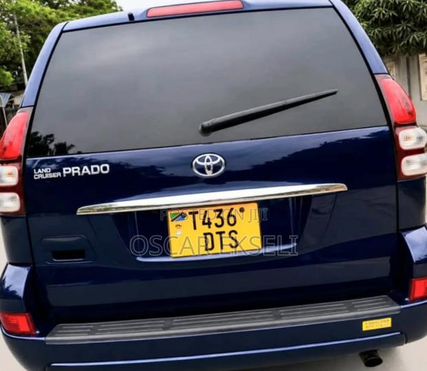 Toyota Land Cruiser Prado 2006 Blue