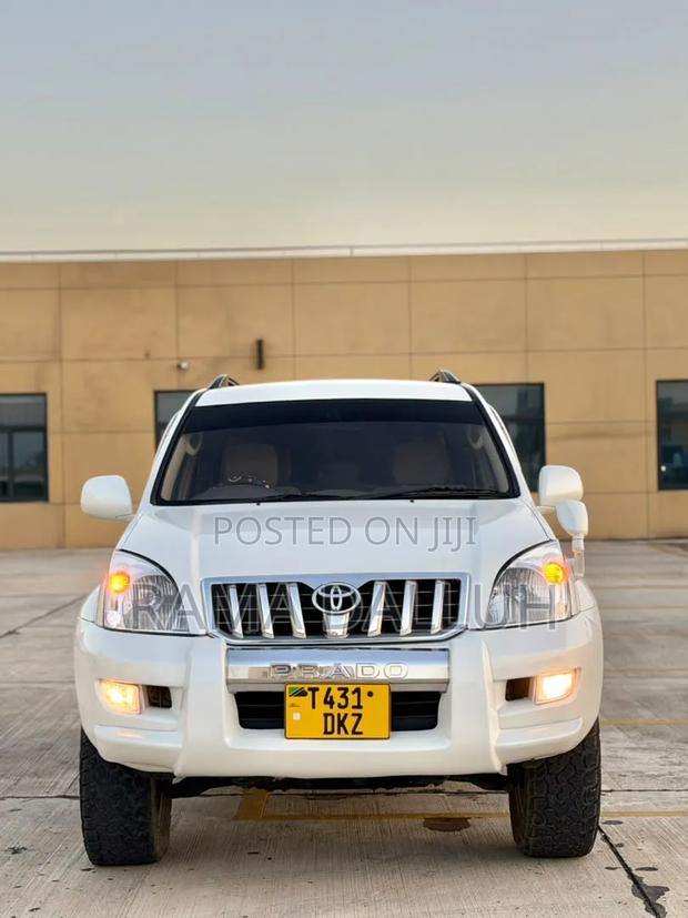 Toyota Land Cruiser Prado 2005 White