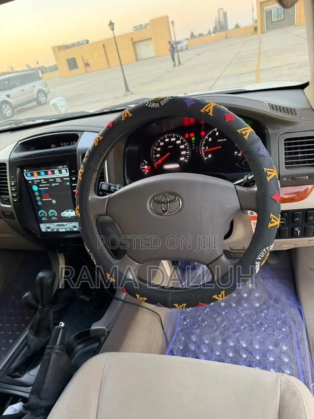 Toyota Land Cruiser Prado 2005 White