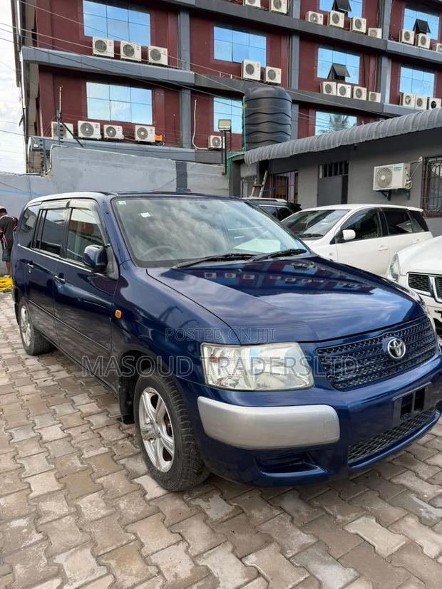 Toyota Succeed 2004 Blue