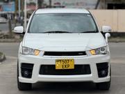 Mitsubishi Outlander 2011 White for sale