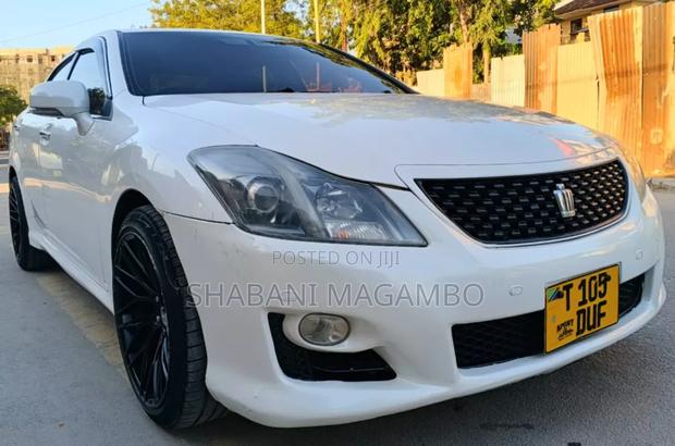 Toyota Crown 2008 White