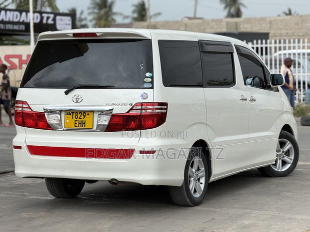 Toyota Alphard 2007 White