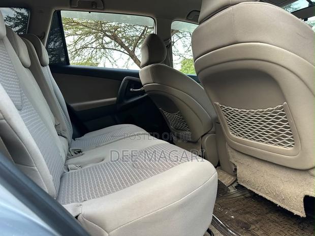 Toyota Vanguard 2007 Silver
