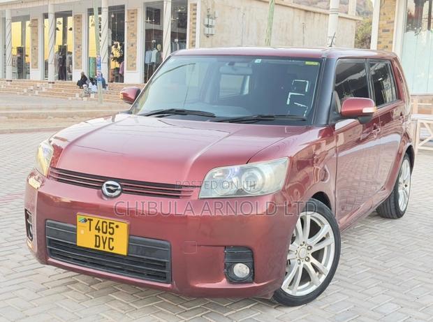 Toyota Rumion 2023 Burgundy