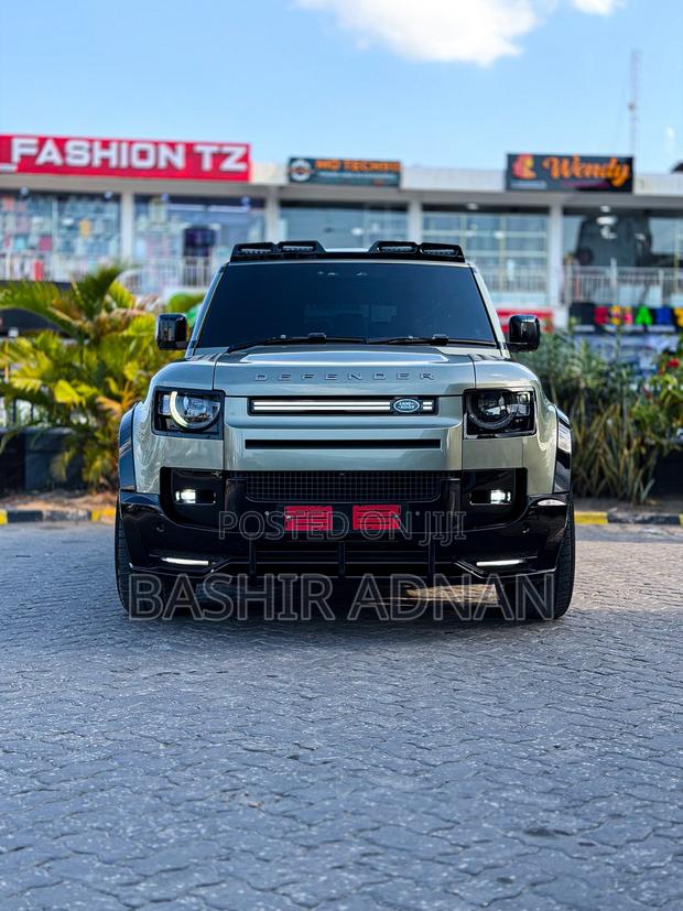 Land Rover Defender X-Dynamic SE 2022 Green