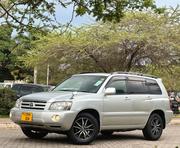 Toyota Kluger 2004 Silver for sale