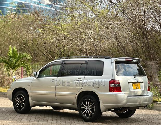 Toyota Kluger 2004 Silver