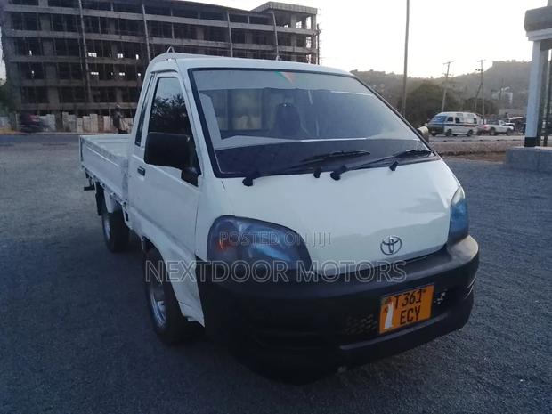 Toyota TownAce 2006 White