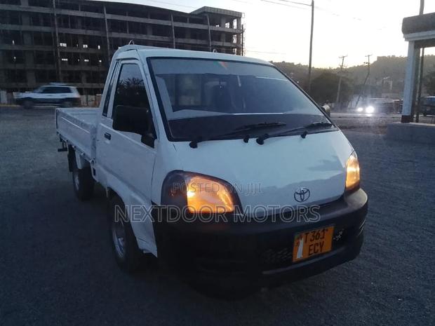 Toyota TownAce 2006 White