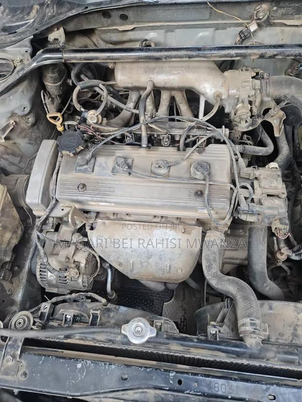 Toyota Carina 2000 Silver