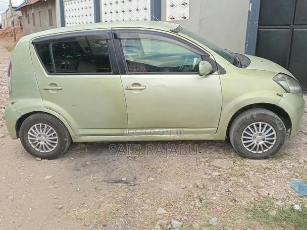 Toyota Passo 2006 Green