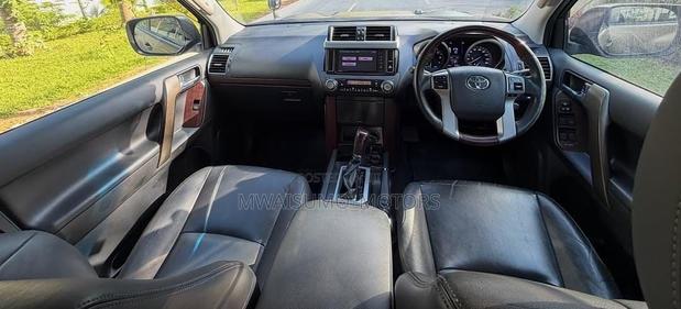 Toyota Land Cruiser Prado 2014 Green