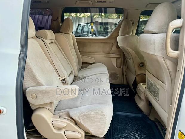 Toyota Alphard 2010 White