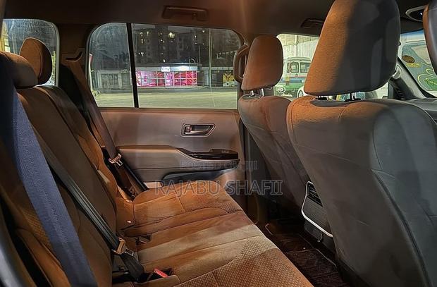 Toyota Land Cruiser LC300 2024 Black