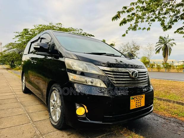 Toyota Vellfire 2008 Black