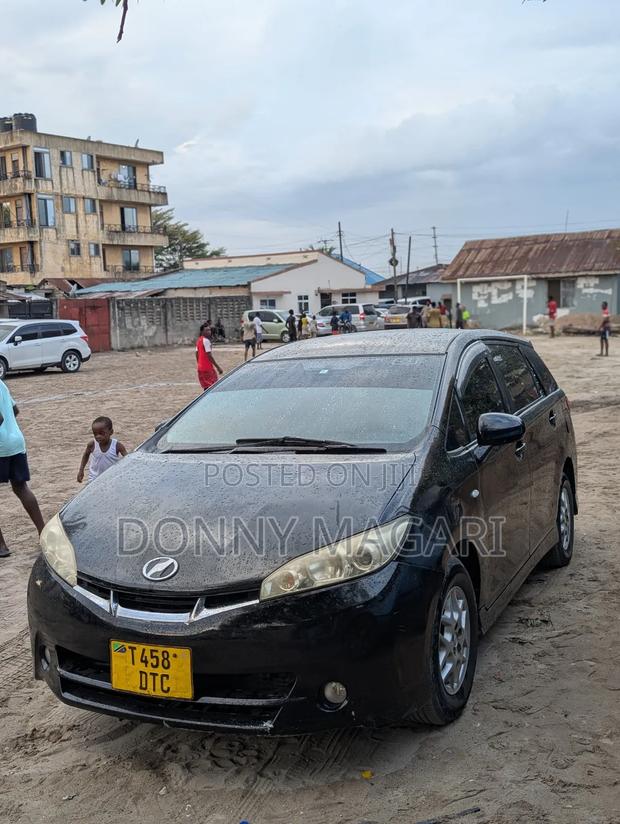 Toyota Wish 2010 Black