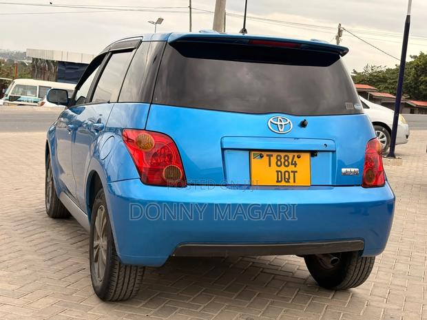 Toyota IST 2006 Blue