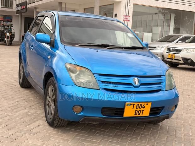 Toyota IST 2006 Blue