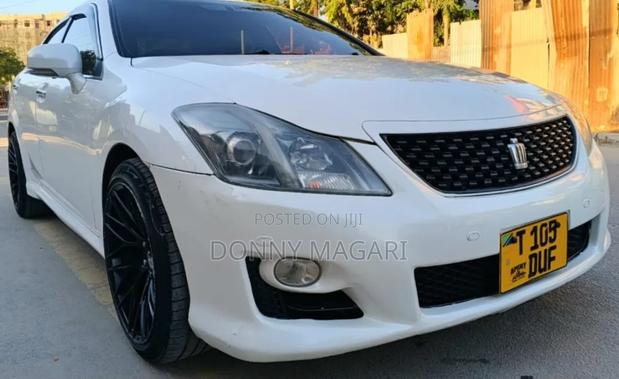 Toyota Noah 2008 White