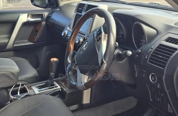 Toyota Land Cruiser Prado 2015 Silver