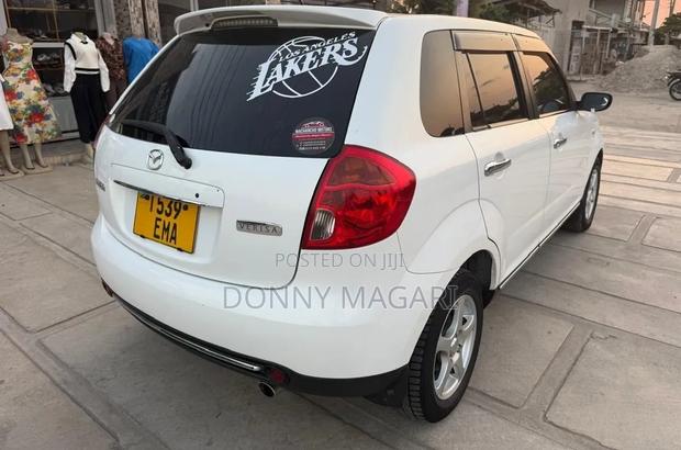 Mazda Verisa 2007 White