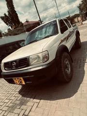 Nissan Hardbody 2015 White for sale