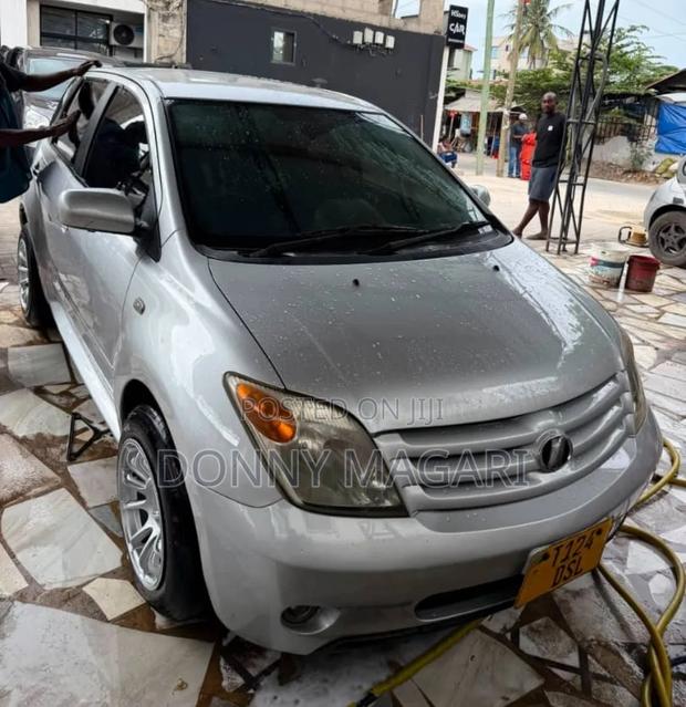 Toyota IST 2006 Silver
