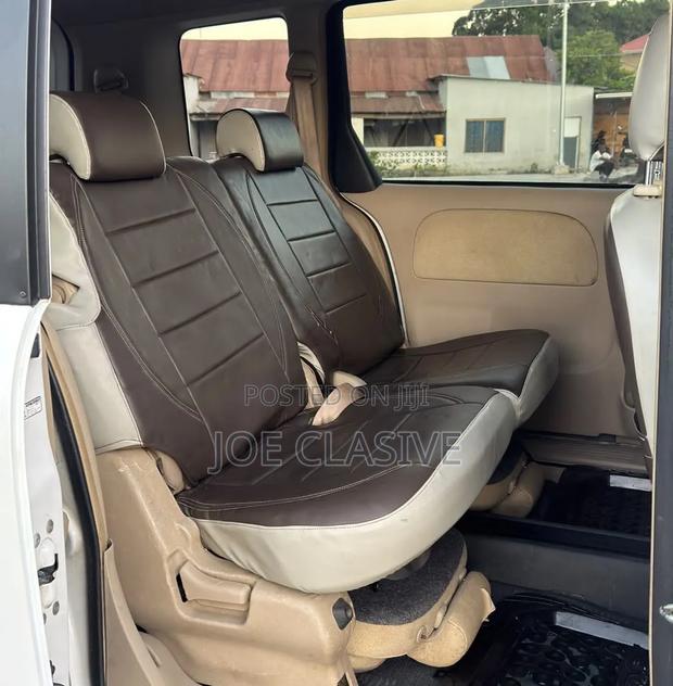 Toyota Sienta 2004 White