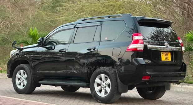 Toyota Land Cruiser Prado 2015 Black