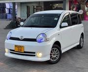 Toyota Sienta 2006 White for sale