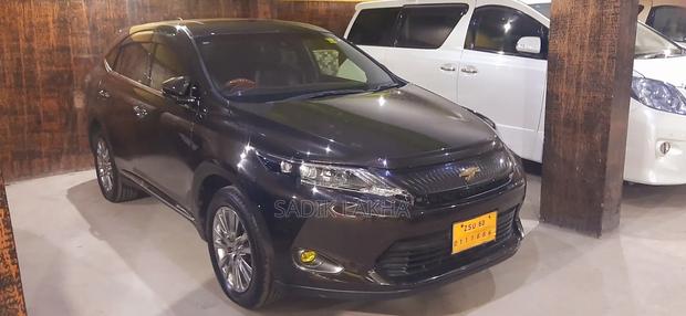 Toyota Harrier 2.0 2016 Brown
