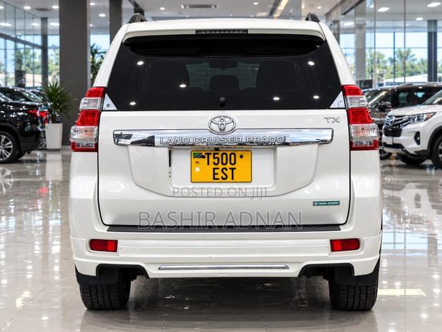 Toyota Land Cruiser Prado 2.8 2017 White